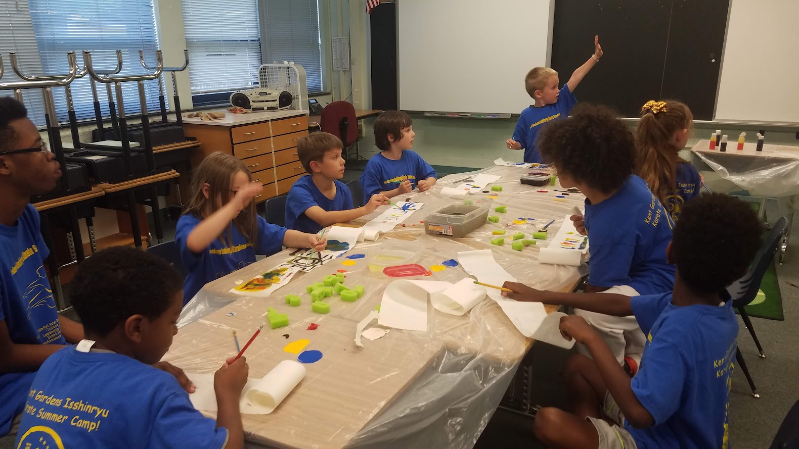 Arts and crafts table activity